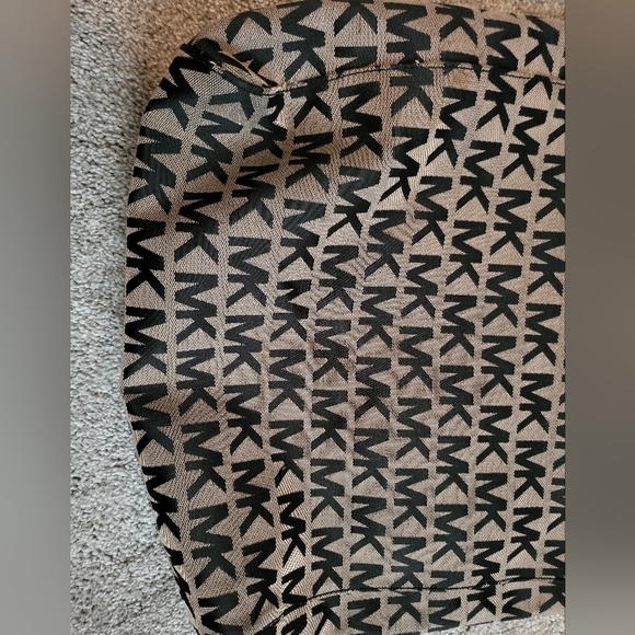 Michael Kors Purse - Picture 2 of 4